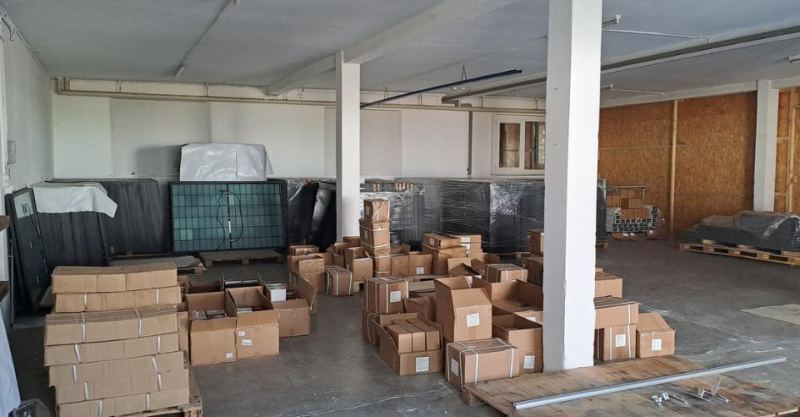 Dépôt de 150 m² avec bureau – photo 3